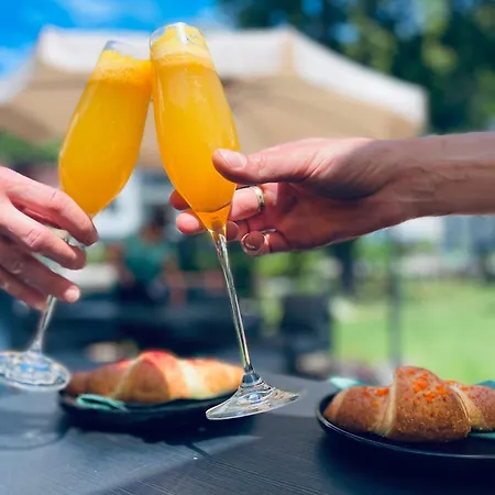 Pelech * 特伦钦温泉区